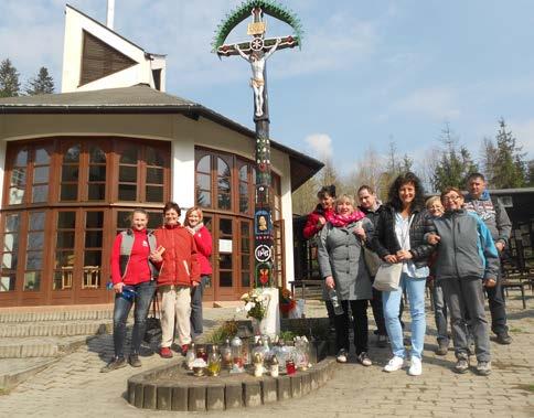 Navštívili jsme poutní místa na Svatém Hostýnku a Turzovce Po dlouhé zimě jsme opět vyjeli naším autobusem na poutě k Panně Marii. V březnu jsme navštívili Sv.