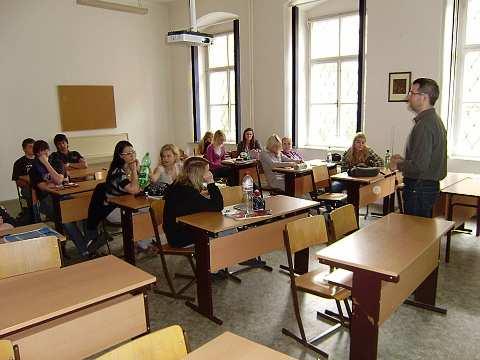 a workshop, kde se pracovalo s modelem větrné elektrárny a probíraly se možnosti využití výukových materiálů,