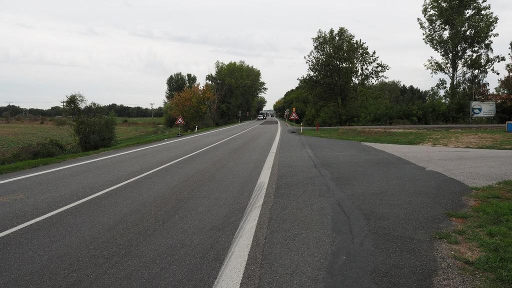 Úsek silnice I/52 U Rybárny opatření se připravuje Úsek silnice I/52 U Rybárny Instalováno DZ - zvýšený pohyb cyklistů ve vozovce a bezpečnostní protismyková úprava.