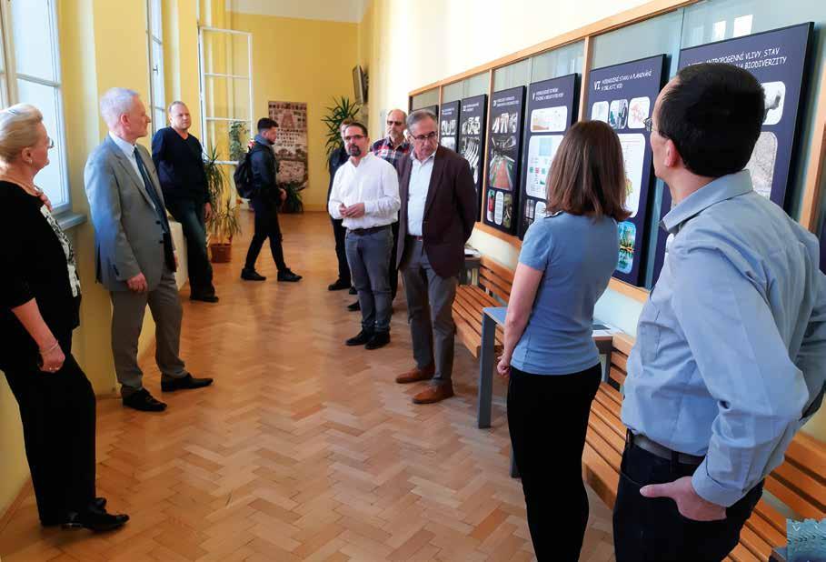 PŘEHLED ZASTÁVEK VÝSTAVY: 1. 4. 12. 4. 219 Praha, Univerzita Karlova, Geografická sekce Přírodovědecké fakulty 15. 4. 26. 4. 219 Ostrava, Ostravská univerzita, Přírodovědecká fakulta 29. 4. 1. 5.