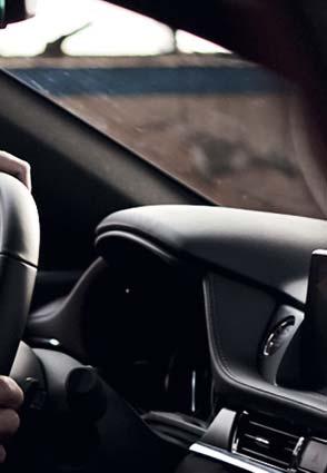 Design exteriéru i interiéru působí MAZDA6 WAGON luxusně, a každý tvar odráží styl a osobnost, aniž by přitom musel obětovat cokoliv z
