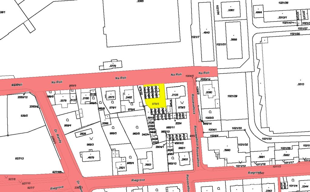 B) 3. nesouhlas s převodem p.p.č. 979/5 o výměře 272 m 2 v k.ú.