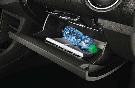 Simply Clever SCHRÁNKA V PŘÍSTROJOVÉ DESCE V odkládací schránce v přístrojové desce můžete kromě občerstvení, které