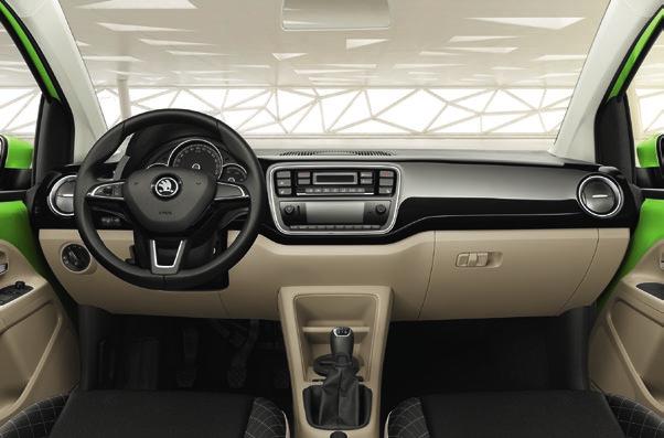 46 STYLE Interiér verze Style zahrnuje elektricky ovládaná a vyhřívaná vnější zpětná