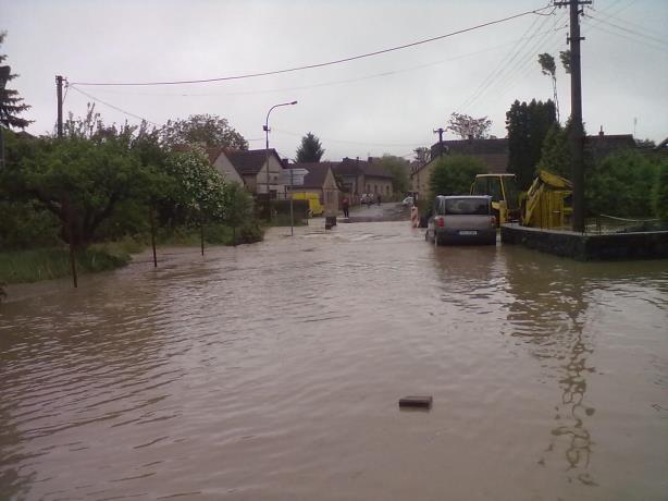1.3 Výskyt povodní V nedávné historii byl městys Suchdol naposledy zasažen povodněmi v červnu roku 2018.