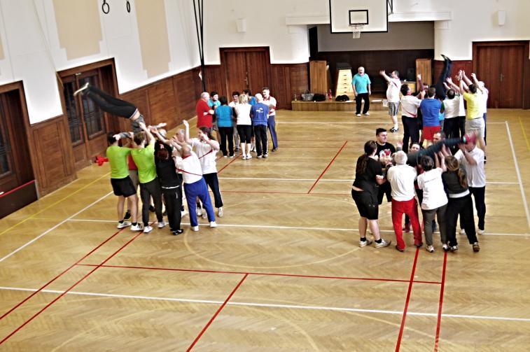 jak doufám, všichni dopilují ve vlastních jednotách.