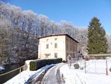 10) Bytová jednotka 3+1 Nabídková cena: 800 000 Kč Upravená nabídková cena: 9 524 Kč/m 2 Lokalita: Libštát, okres Semily