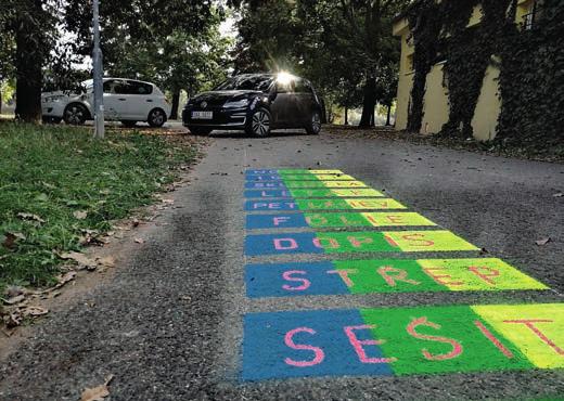 cz Přívětivé informování o sociálních službách Již rok je v provozu litoměřická mobilní aplikace s názvem Komplan, která slouží jako rychlý pomocník v oblasti sociálních služeb města.
