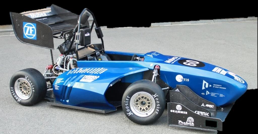 Závodní monopost plzeňského týmu UWB Racing Team Pilsen je objektem řešení (obrázek 3-3). Jak už bylo zmíněno výše, tým se snaží svůj vůz vyvinout tak, aby v soutěži získal co nejvíce bodů.