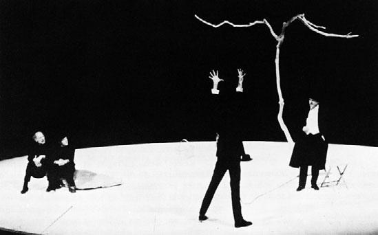 Georges Wilson (Vladimír), Rufus (Estragon), José-Maria Flotas (Lucky) a Michel Bouquet (Pozzo) né, to je to je mimořádný jazyk, to je jazyk Četl jsem konec a tam to je opravdu fantastické Taková