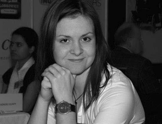 Na soupisce ŠK DP Praha C VŠFS I je i česká reprezentantka Tereza Rodshtein. Pankráce. Třetí ŠK Aurora ztrácí na oba nejlepší týmy již 4 body, čtvrtý Unichess D ještě o bod více.