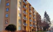 608363 2+1 Zlín - Padělky III, okres ZL Prostorný byt 2+1 o velikosti 72 m 2, dům je po revitalizaci, zateplení, plastová okna, parkovací