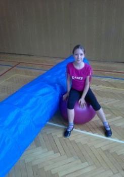 Fitbally Čas: pondělí 15:00 16:30 Počet setkání: 26 x 1,5h Cena: 1.