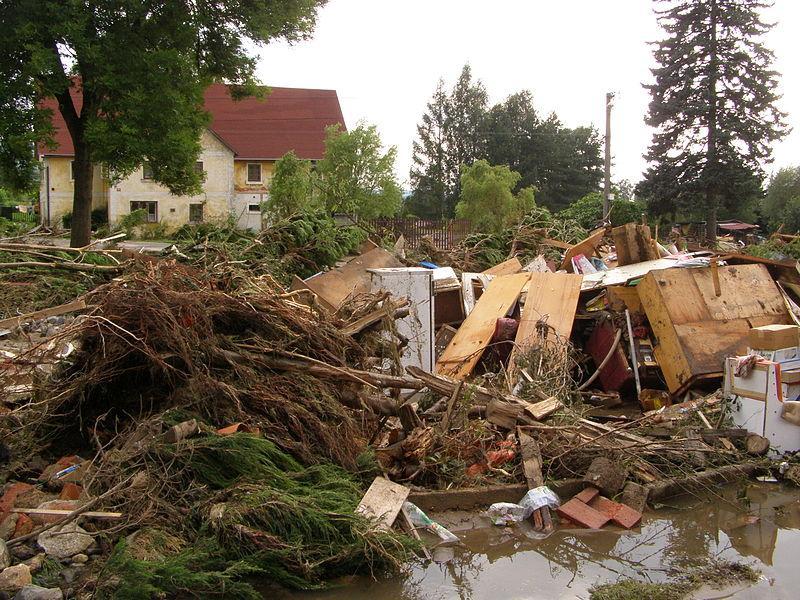 Příloha 15: Povodně 2010 na Frýdlantsku Zničený most u Višňové (Smědá)