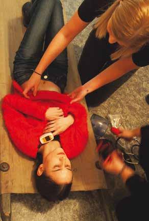 Modelové situace: I jen jako může být velmi náročné Kromě akcí, kde spolek Life Saving Support pomáhá, školí či dozoruje, pořádá také modelové situace pro mediky a záchranáře, a to na tradičním místě
