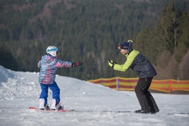 Ve ski areálu na Trojáku byly podmínky vždy výborné a ALCEDO tak uskutečnilo tři kurzy pro předškoláky, o jarních prázdninách jeden kurz a jednu snowboardovou školu pro školáky.