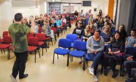 REPORTÁŽE SETKÁNÍ S TÁBOROVÝMI VEDOUCÍMI V pátek 3. května proběhlo setkání s táborovými vedoucími, instruktory a zdravotníky, kteří se budou podílet na realizaci letních táborů.