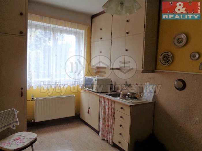 Záznam o prodeji srovnávané nemovitosti č. 5 1. Identifikace Prodej, Byt, 62 m 2, U Parku,, okres Celková cena: 1.670.000 Kč Adresa: U Parku,, okres 2.