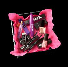 Awake 7 ml Beauty Box obsahuje: Far Away Rebel EDP minibalení