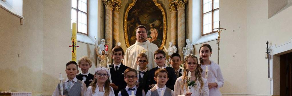 Těší se na vás starohamerští farníci. První svaté přijímání v Ostravici 26.5.