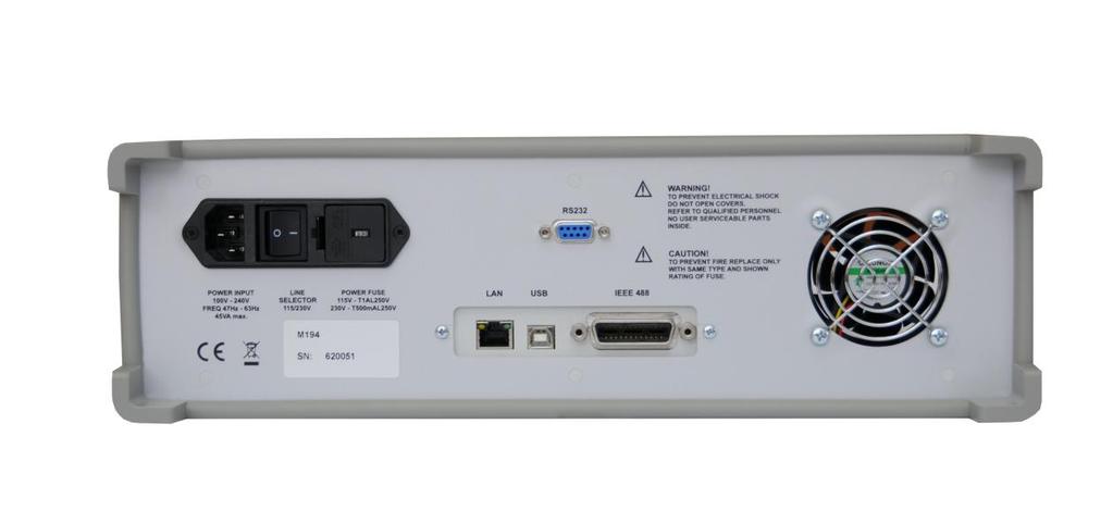 3.2. Zadní panel Na zadním panelu je síťová přívodka s pojistkou, voličem síťového napětí 115/230V a vypínačem, konektor pro připojení sběrnice RS232 a volitelně i LAN, USB a IEEE488 a mřížka