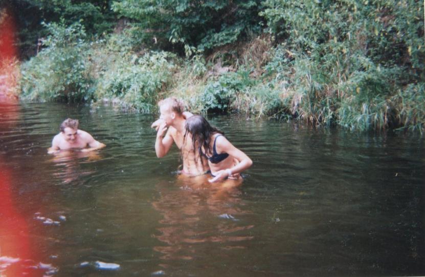 nepodařilo Míša, Jana, Peťa, Jarda a Evča za fotoaparátem.
