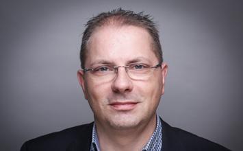 Woboje njeběše w poměrje mjez měšćanskej radu a měšćanskim zarjadnistwom w zašłych lětach w trěbnej měrje date.