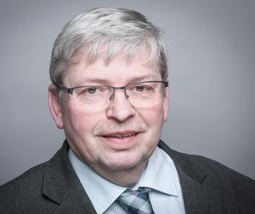 Tež potrjebu noweje wyšeje šule dale wobkedźbujemy a jeli trěbnje ju twarimy.