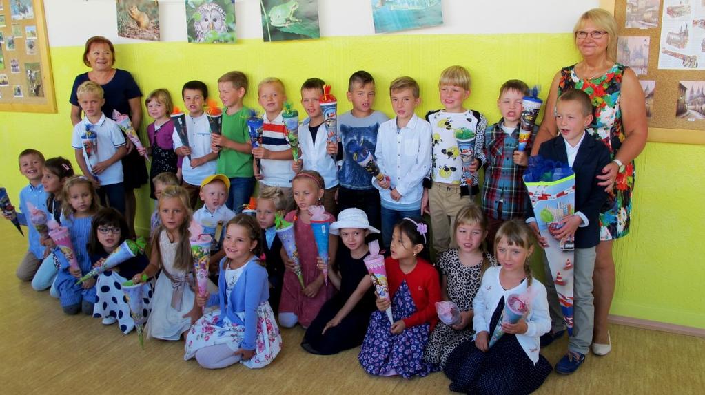 NAŠI PRVŇÁČCI Do prvních tříd letos nastoupilo 52
