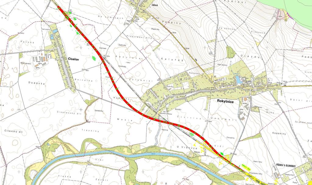 Obr. 1: Situace záměru (posuzovaný záměr označen červenou linií) Záměr se nachází na železniční trati č. 270 Přerov Olomouc, resp. Prosenice Olomouc.