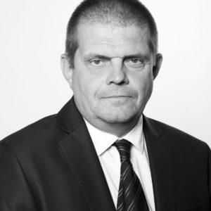 Kandidáti do výboru PGA of Czech Republic Oldřich Nechanický 56 let, členem předsednictva PGAC od roku 1993. V letech 1995-96 trenér národní reprezentace ČGF.