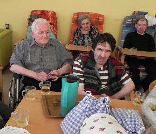 Bylinkový dýchánek s besedou a ochutnávkou čajů jsme si připravili i v našem druhém domově v nemocnici.