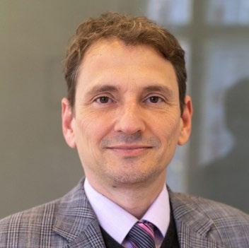 práci v pařížské nevládní organizaci ASML (Association of Soutien aux Medias Libres), která podporuje nezávislou mediální tvorbu v Sýrii jakožto jeden z hlavních předpokladů pro budoucí vývoj válkou