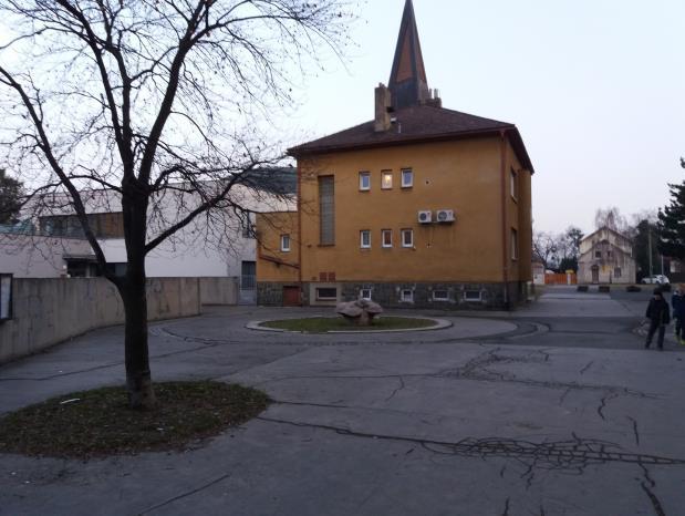 Jednotlivé úpravy byly veřejně projednány s obyvateli sídliště. Návrh úprav na ploše sídliště Kylešovice je zaměřen na revitalizaci ploch pro trávení volného času dětí a mládeže.