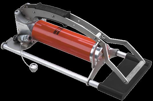 situaci Technical Characteristics: Light, compact and robust design Hydraulic quick-coupling system enables connection of
