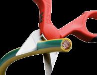 mm² Special slot to crimp end sleeves up to 4 mm² Kabelové nůžky D17 Cable