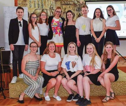 Největší odměnou pak bylo závěrečné vystoupení pro rodiče a veřejnost. Tímto všem moc děkujeme. L. Petrlíková Příběhy našich sousedů prvenství týmu naší školy V pondělí 10. 6.