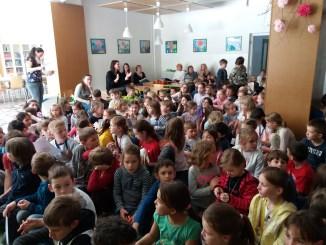 cz/prozajemce. Zápis dětí do Školičky (1x týdně odpoledne) Zápisy dětí do Školičky na školní rok 2019/2020 pokračují. Více informací ZDE. Pište nám na: napravnikova@gtmskola.