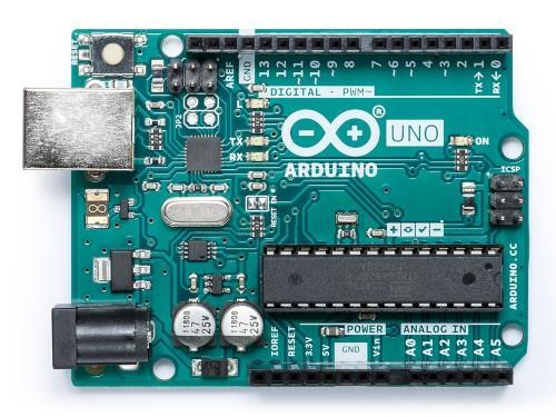 Oproti předchozí variantě je výrazně nižší i cena modulu, která je 8 500 Kč. 4.2.3 Varianta Opensource Třetí varianta je založena na opensource platformě Arduino.