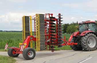 TERRADISC 4001 T / 5001 T / 6001 T Promyšlený podvozek Transportní podvozek eliminuje odlehčení přední nápravy traktoru. Při práci dotěžuje podvozek pracovní orgány.