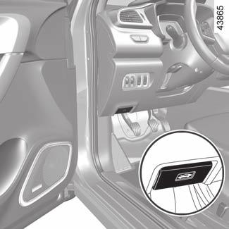 KAPOTA MOTORU (1/2) 2 5 4 1 3 Pro otevření zatáhněte za ovladač 1. Odjištění pojistky kapoty Pro otevření trochu nadzdvihněte kapotu, potom zdvihněte páčku 2 umístěnou uprostřed kapoty.