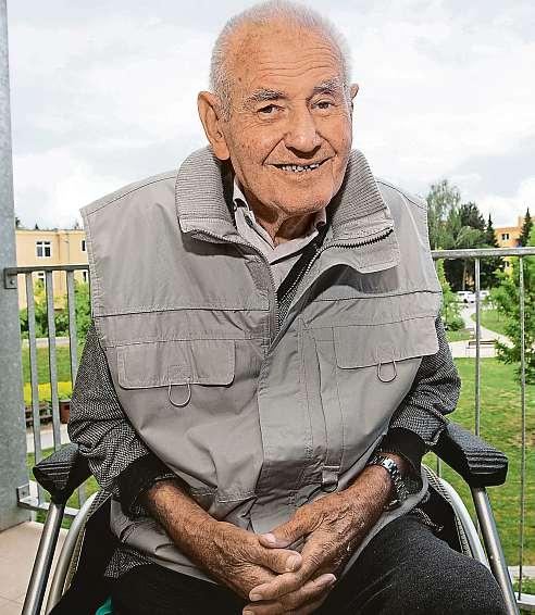mladý židovský stát je nutně potřeboval. Oficiálněvznikl 14. května 1948, okolní arabské státy mu však okamžitě vyhlásily válku. Československo Izraelcům tehdy výrazně pomohlo.