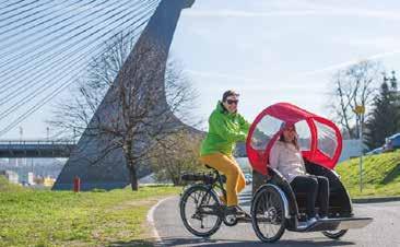 duben 2019 Cyklorikša vyrazí na stezku Ústí nad Labem Cyklorikša, určená především pro vyjížďky seniorů, je ve světě oblíbeným a rozšířeným vozítkem.