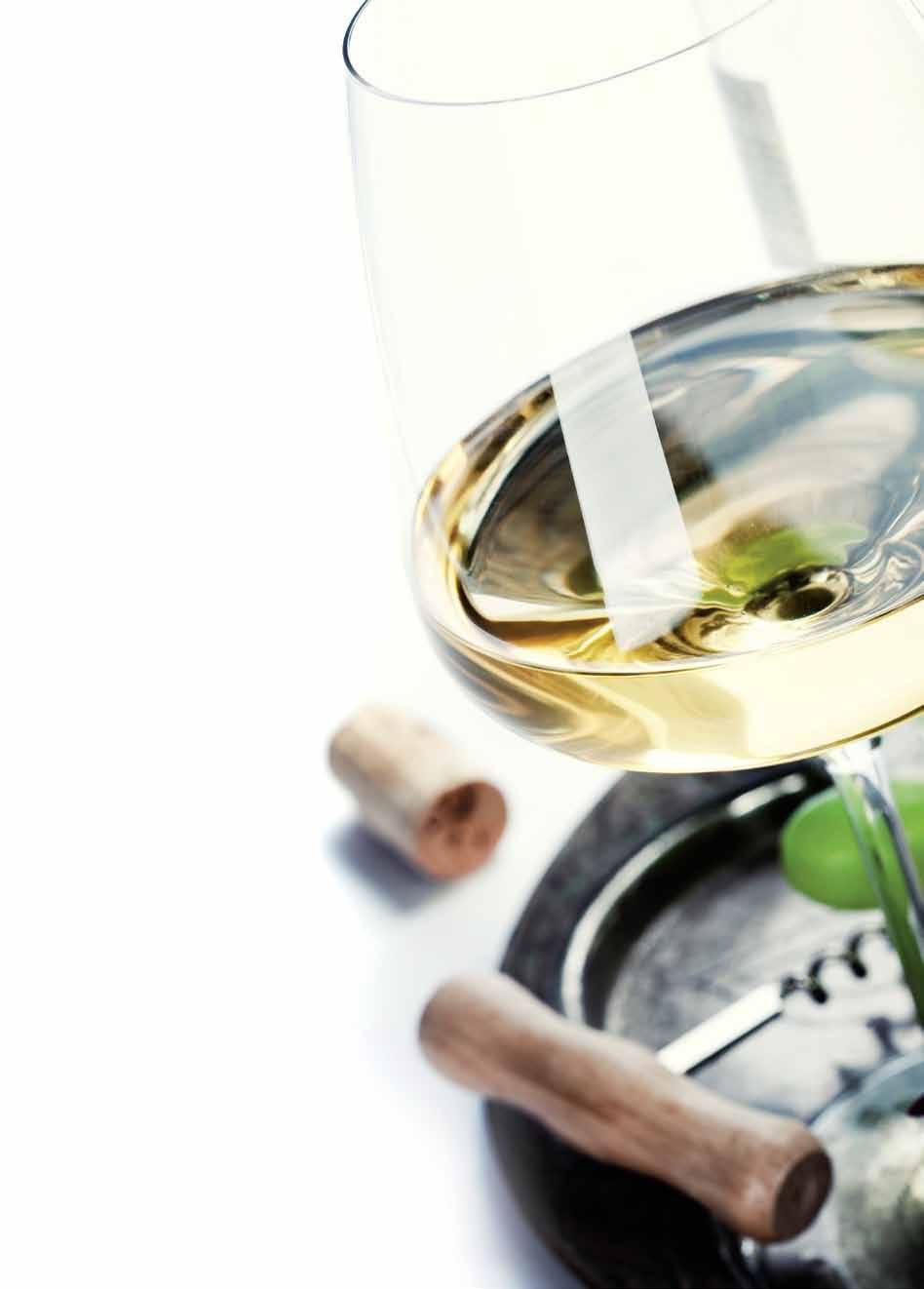 42 wine květen červen 2019 Můžeme se těšit na nové ročníkové chutě i na speciality Vinařský rok 2018 byl opravdu výjimečný. Nejen kvůli velikosti úrody.