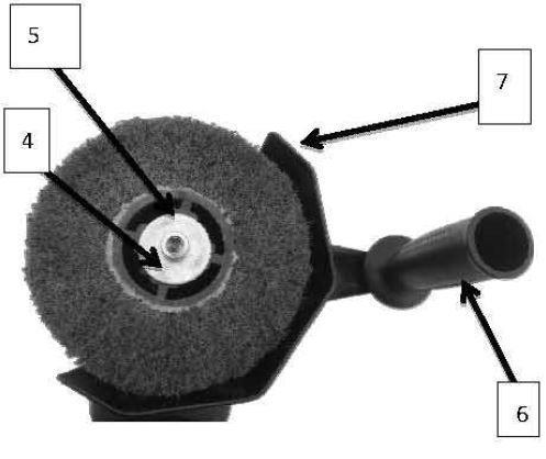 Step 3: Place the spacer (4) centered on the shaft,