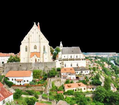 srpna 2019 na jedinečný letní výlet do Znojma zvláštním historickým vlakem spojený s ochutnávkou vín VOC Znojmo a možností různých výletů po Znojmě a okolí.