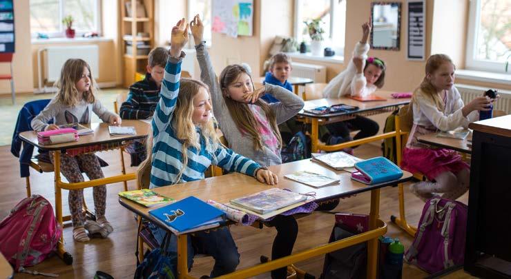 Na co si tedy dát při nemalé investici do interaktivních technologií pozor? MultiBoard EDU je již z výroby vybaven nejmodernější technologií All-in-One, v doslovném anglickém překladu»vše v jednom«.