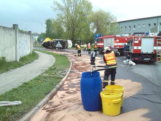 požární stanice v Olomouci, kteří po příjezdu zjistili, že havarovalo jednomístné ultralehké letadlo.