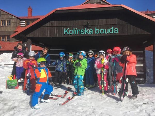 Užívali jsme si na lyžích, lopatách, v bazénu,