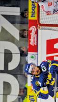 Helsinki 18:30 Finland Czech Republic Hartwall Areena, Helsinki 20:00 Sweden Russia Megasport Arena, Moscow FRIDAY December